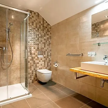 Srub Vytonka Lipno 4* بلانسكو